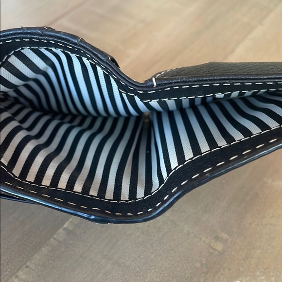 Kate Spade Black Wallet - Picture 4 of 5